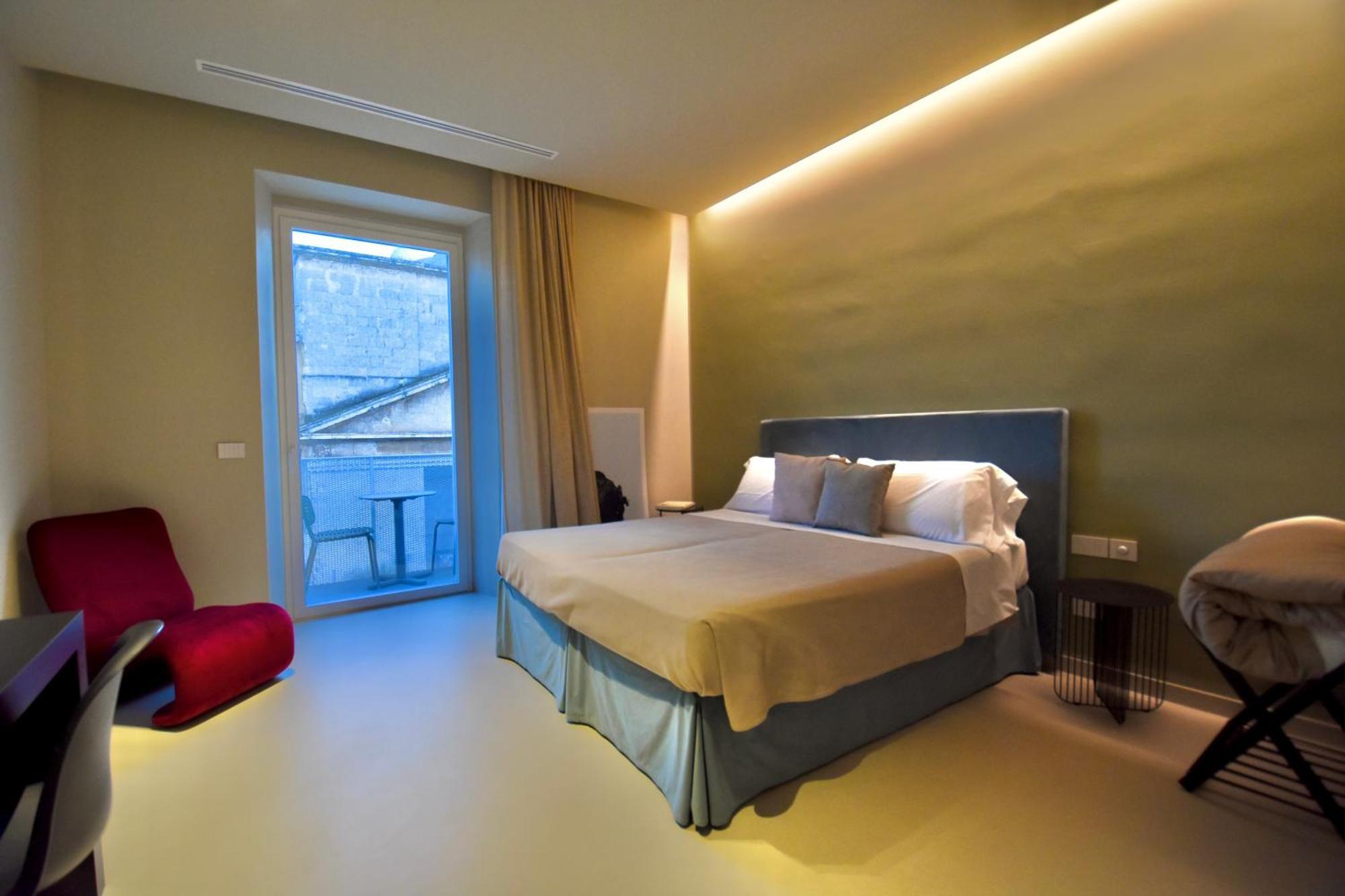 Mpiut - Housea Hotel โปลีญาโนอามาเร ภายนอก รูปภาพ