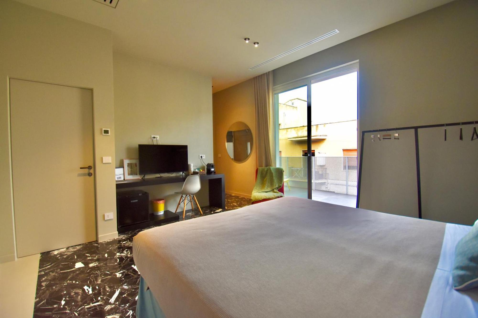 Mpiut - Housea Hotel โปลีญาโนอามาเร ภายนอก รูปภาพ